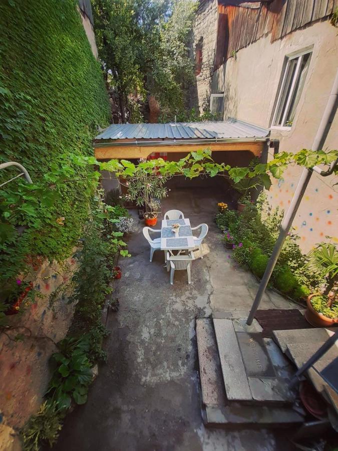 Host Family Hotel Ахалцихе Екстериор снимка