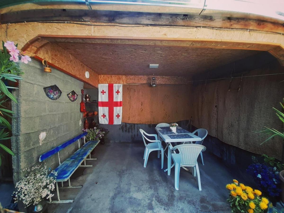 Host Family Hotel Ахалцихе Екстериор снимка