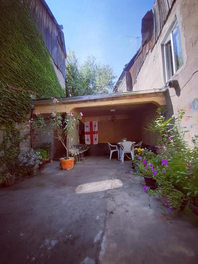 Host Family Hotel Ахалцихе Екстериор снимка