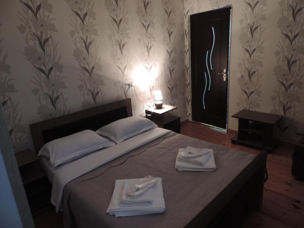 Host Family Hotel Ахалцихе Екстериор снимка