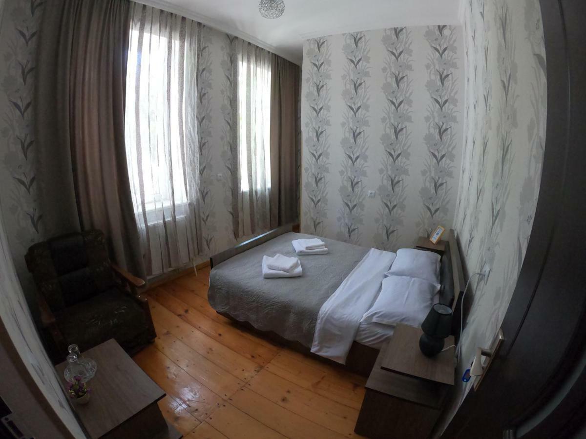Host Family Hotel Ахалцихе Екстериор снимка