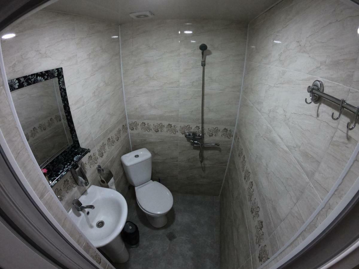 Host Family Hotel Ахалцихе Екстериор снимка