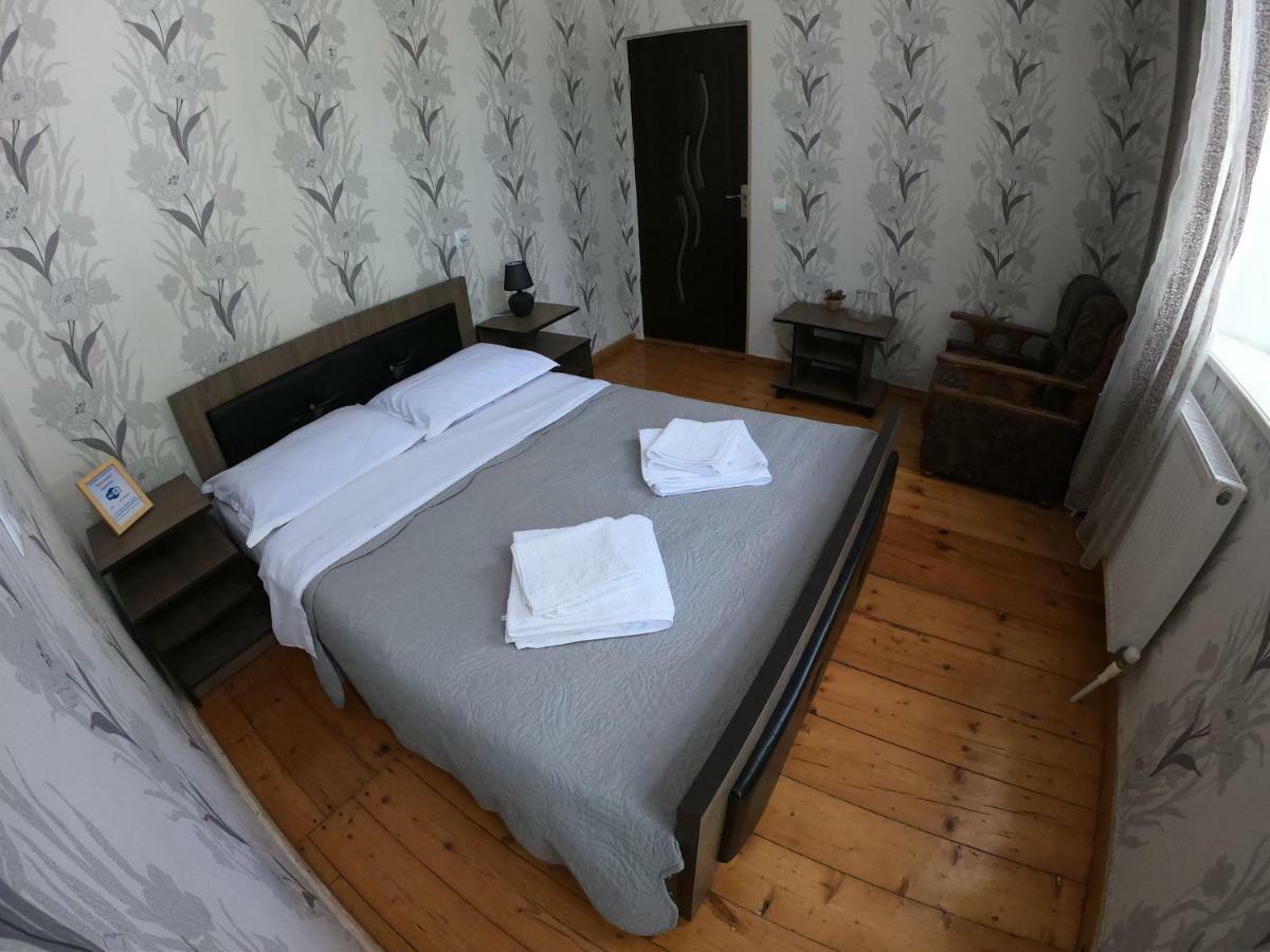 Host Family Hotel Ахалцихе Екстериор снимка